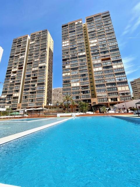 Gemelos 2 Sin Aire Acondicionado - Aloturin * Benidorm